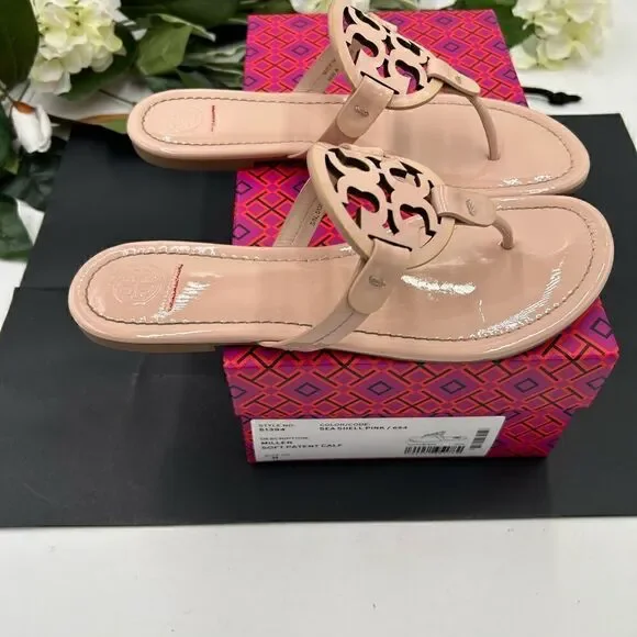 SOLD!!!!!!!     Women’s Tory Burch, seashell, pink sandals, size 8 - Picture 3 of 7